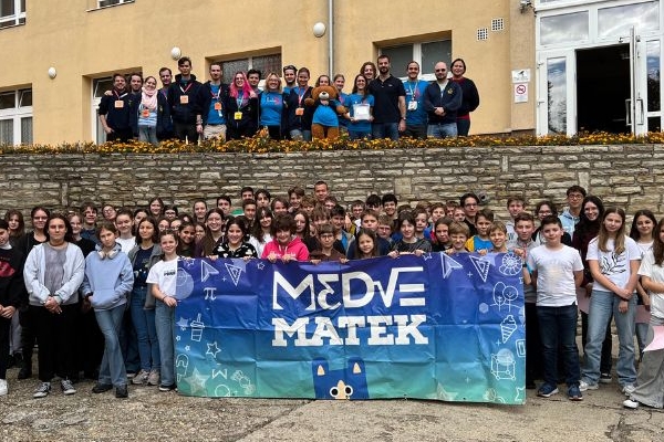 Medve Matektábor 2025 - Szolnok